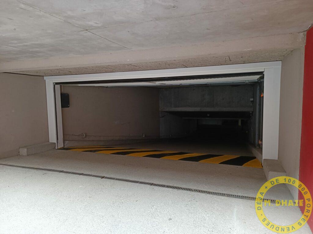 Porte de parking basculante 6 mètres de large Mouvaux 59