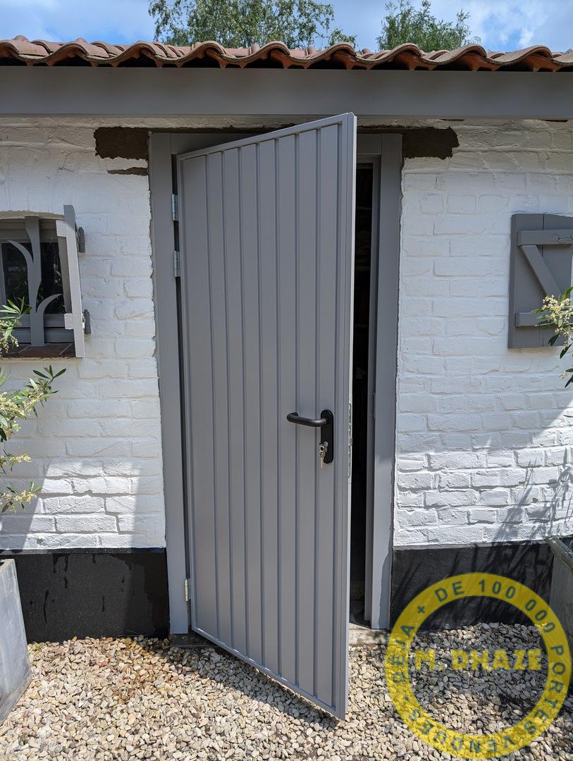 Installation de porte ou accès garage (piéton), Mini DL Novoferm à Bondues - Nord.